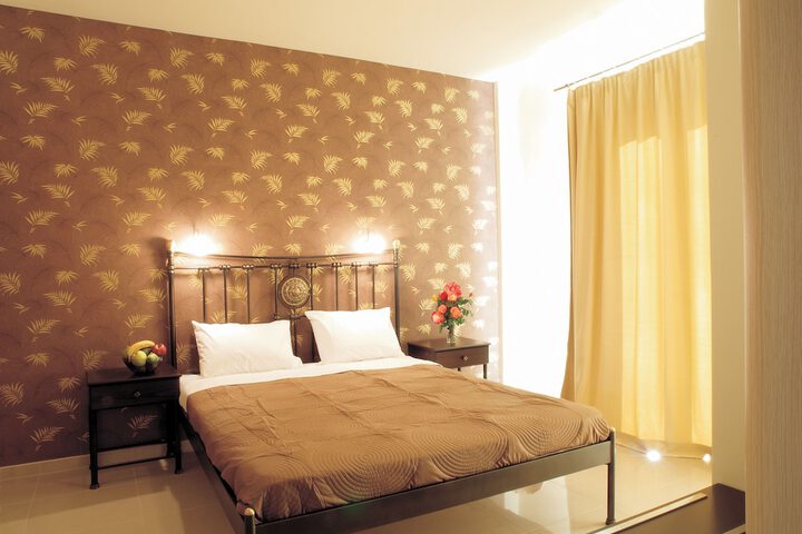 Room 6 of 48
