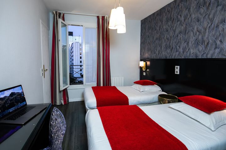 Room 9 of 51