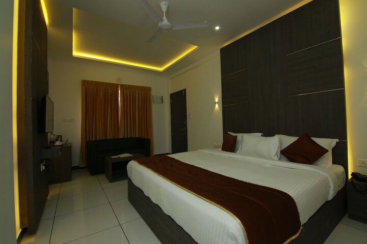 Room 7 of 25