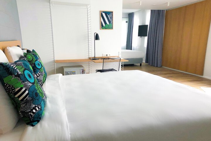 Room 18 of 39