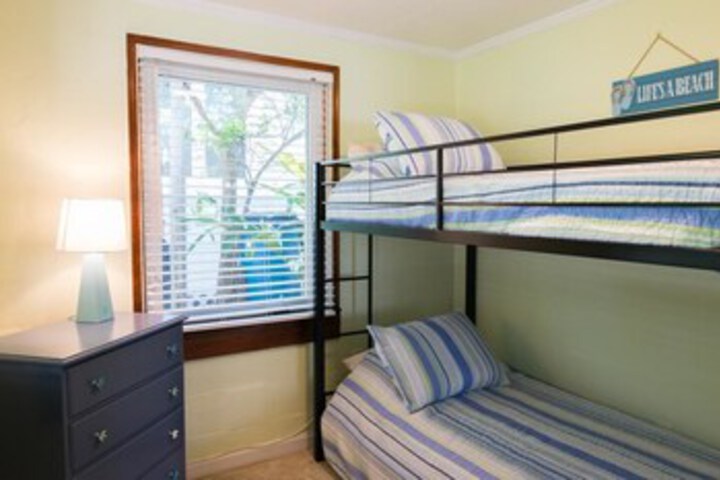 Room 15 of 23