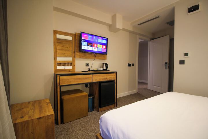 Room 9 of 59