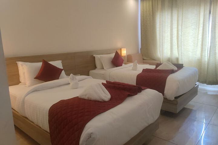 Room 4 of 31