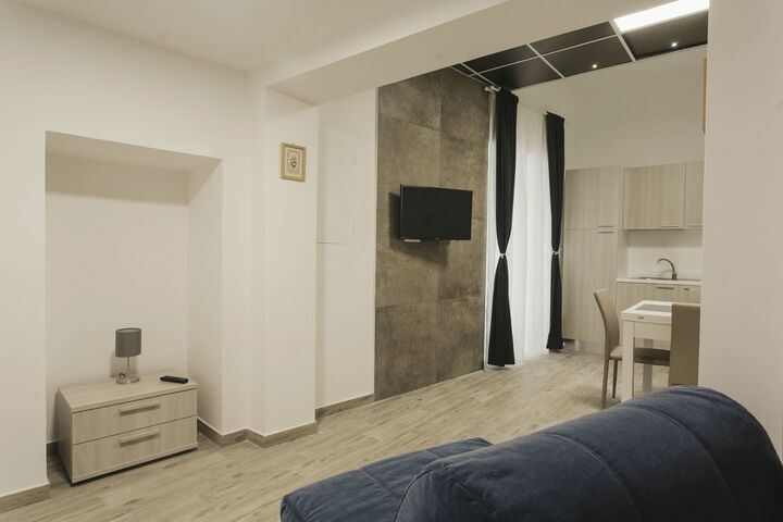 Room 77 of 182