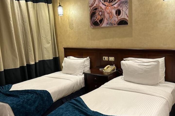 Room 13 of 49