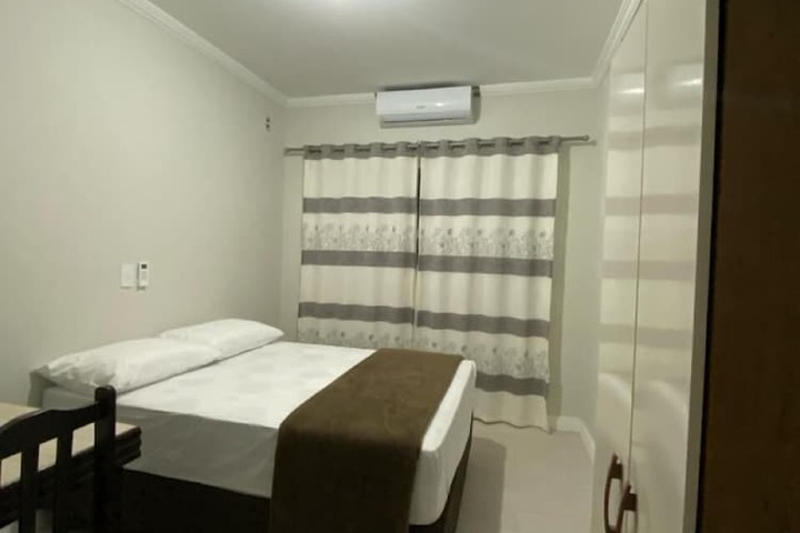 Room 7 of 18