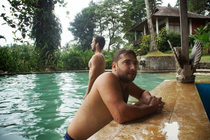 Pool 18 of 27