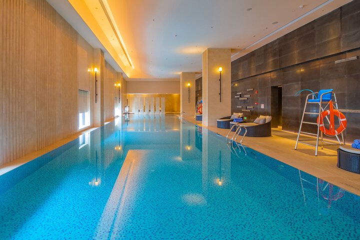 Pool 42 of 73