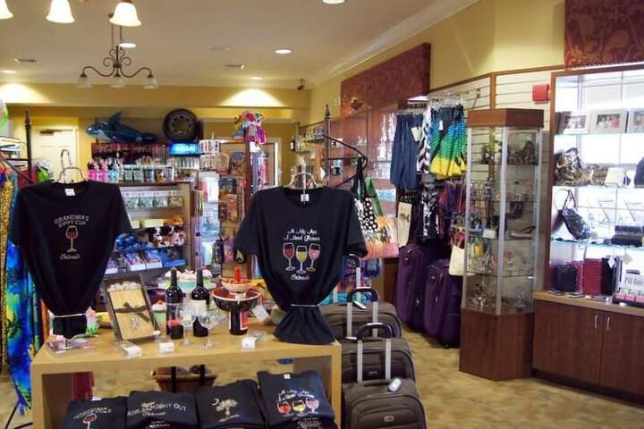 Gift Shop 105 of 131