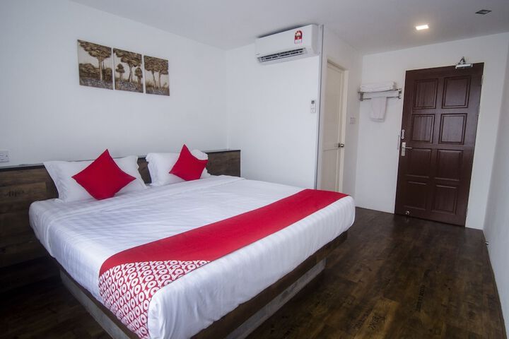 Room 5 of 33