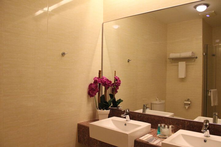 Room 46 of 74