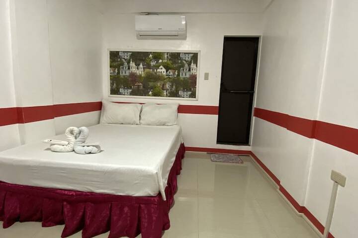 Room 9 of 21