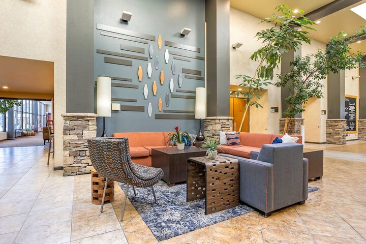 Guest Lobby
