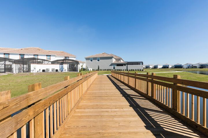 Property Grounds 33 of 46