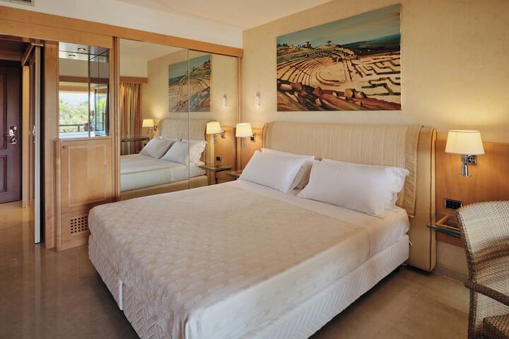 Room 6 of 116