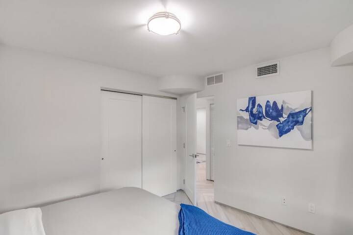 Room 3 of 23