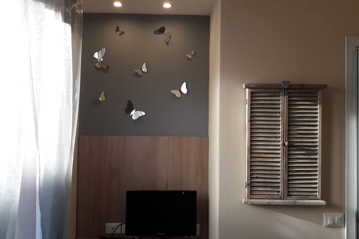 Room 10 of 34