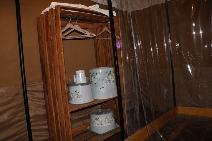 Room 18 of 33