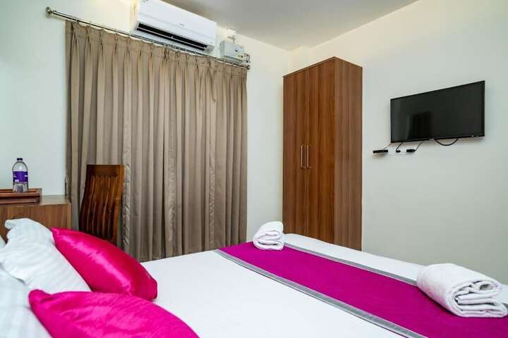Room 6 of 43