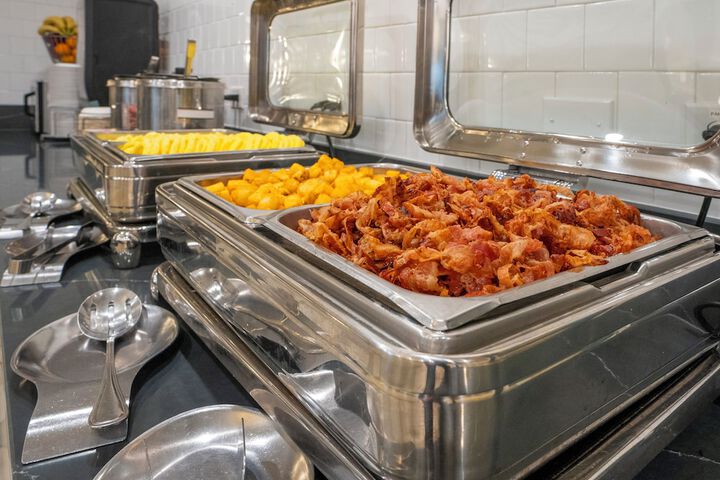 Breakfast/Coffee Service 23 of 28