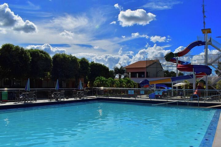 Pool 12 of 24