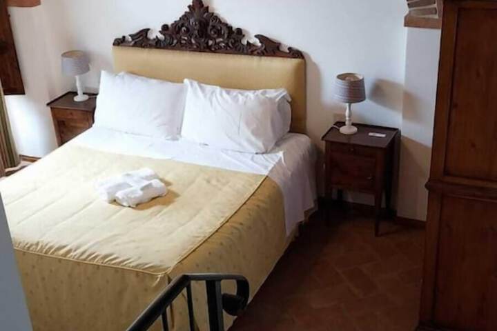 Room 4 of 22
