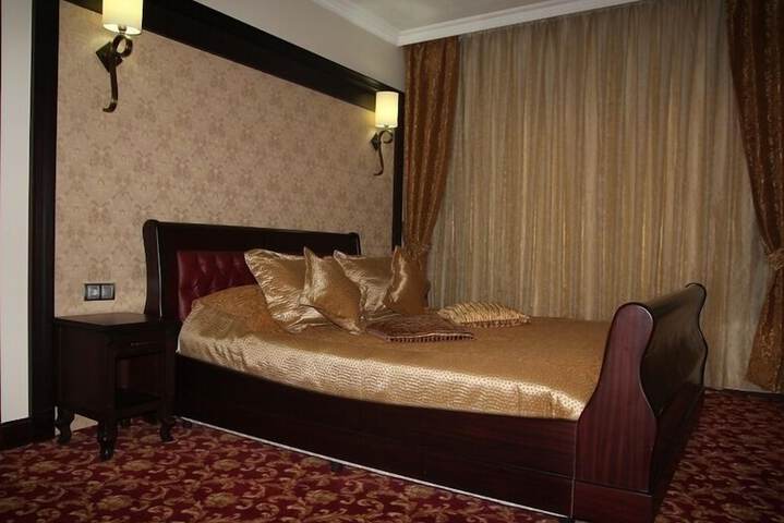 Room 13 of 39