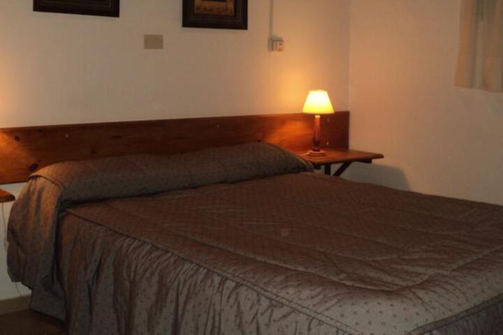Room 2 of 7