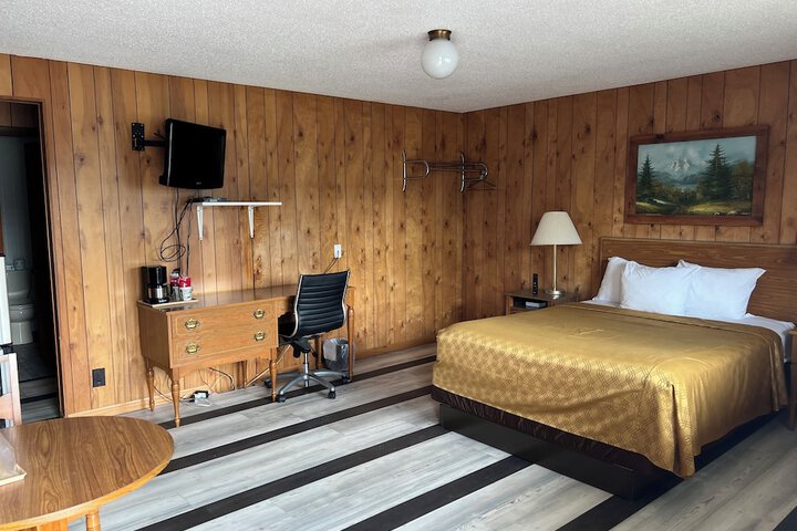 Room 65 of 180