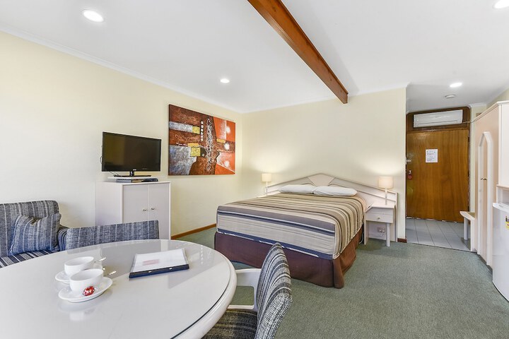 Room 6 of 41