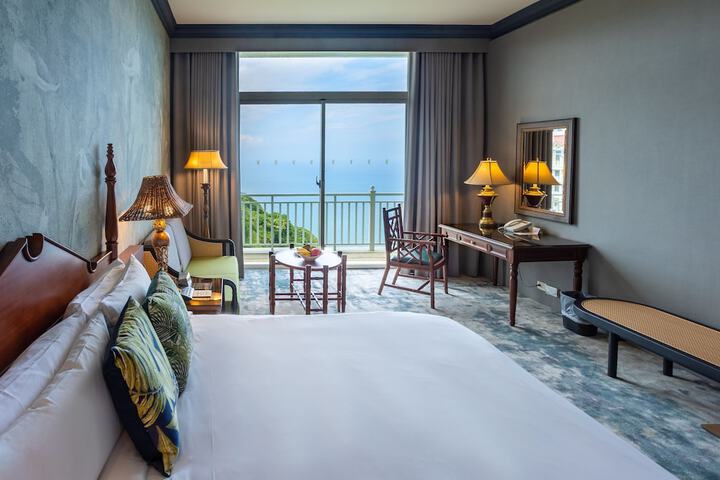 Room 21 of 74
