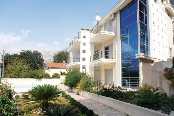 Stunning Home in Kotor With Wifi and 1 Bedrooms