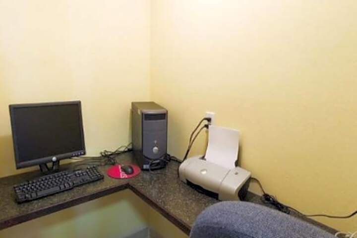 Photo 8