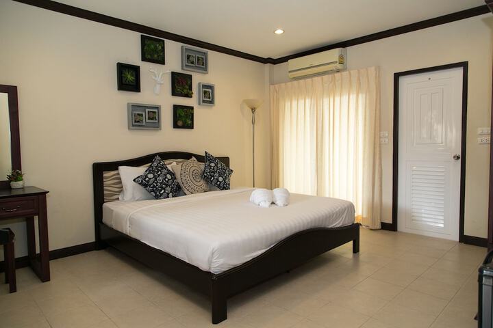 Room 9 of 54