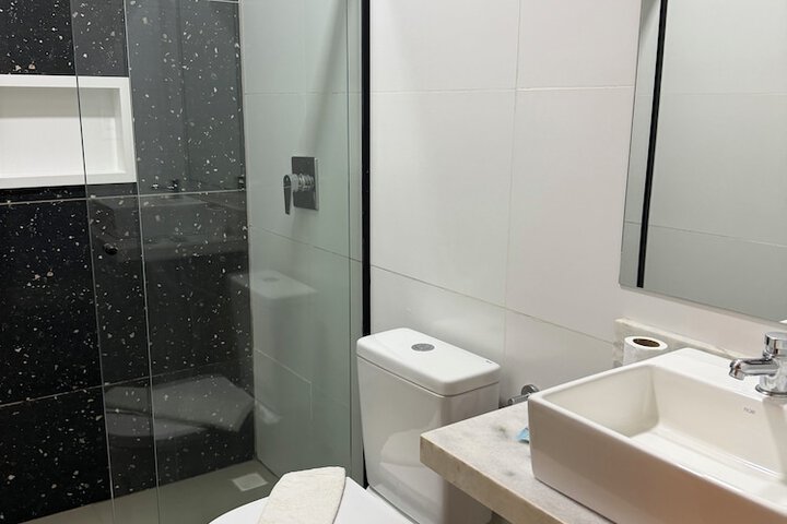 Room 9 of 12