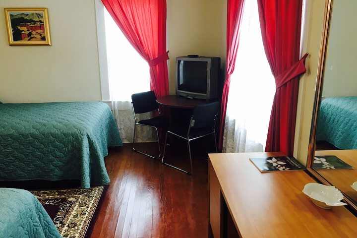 Room 87 of 246
