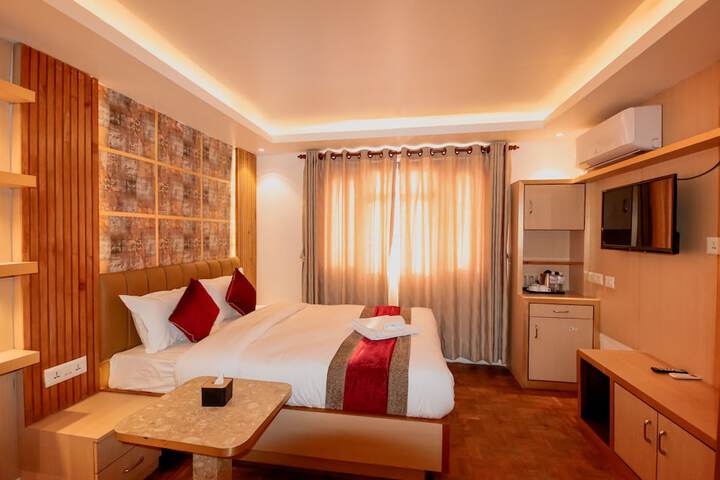 Room 25 of 66