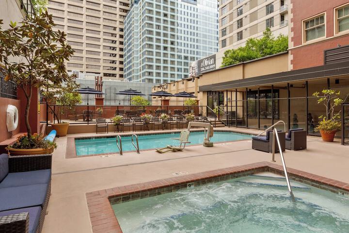 Hotel with Pool