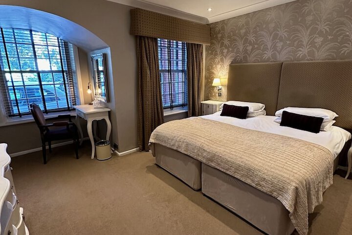Room 45 of 95