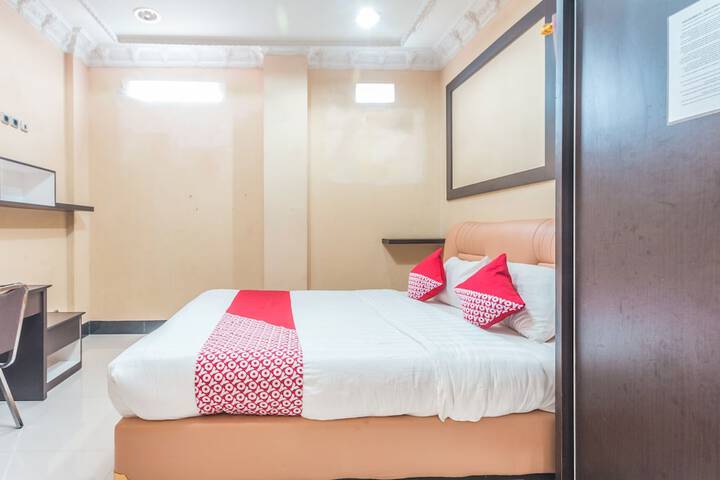 Room 12 of 40