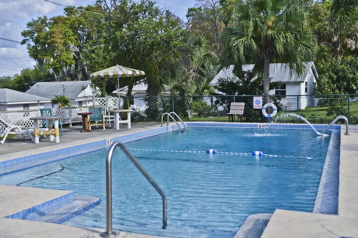 Pool 19 of 26