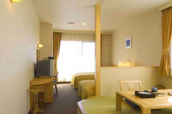 Room 7 of 20