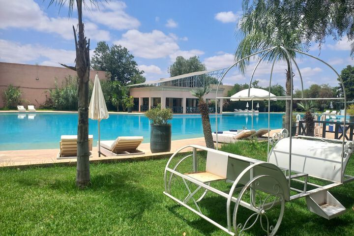 Pool 23 of 49
