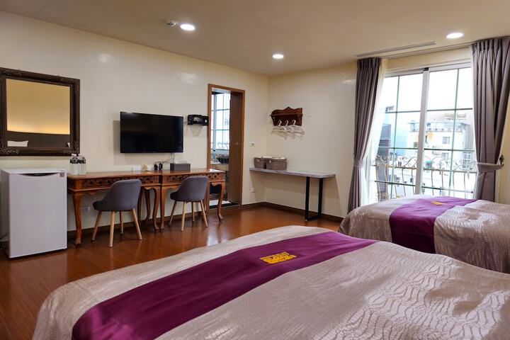Room 21 of 81