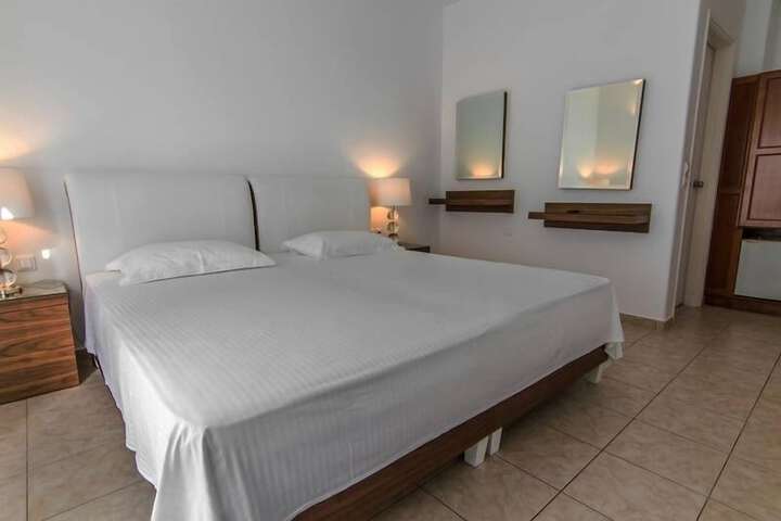 Room 45 of 101