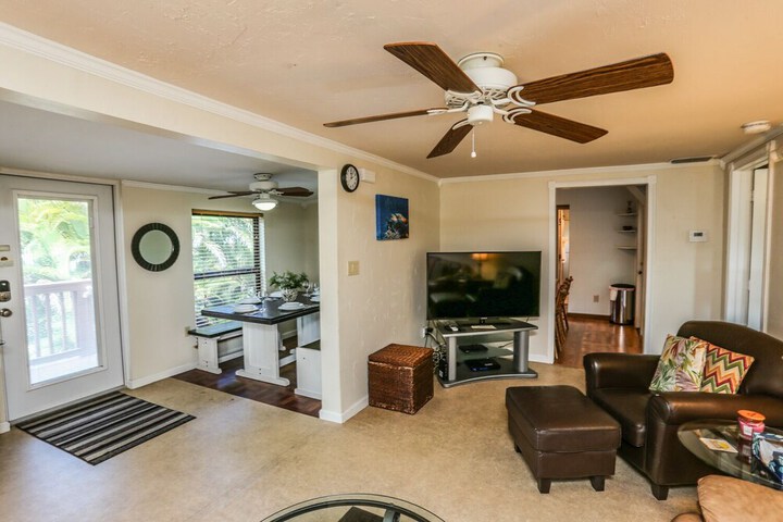 Room 11 of 31