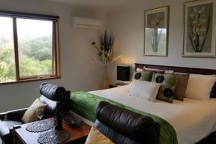 Room 10 of 96