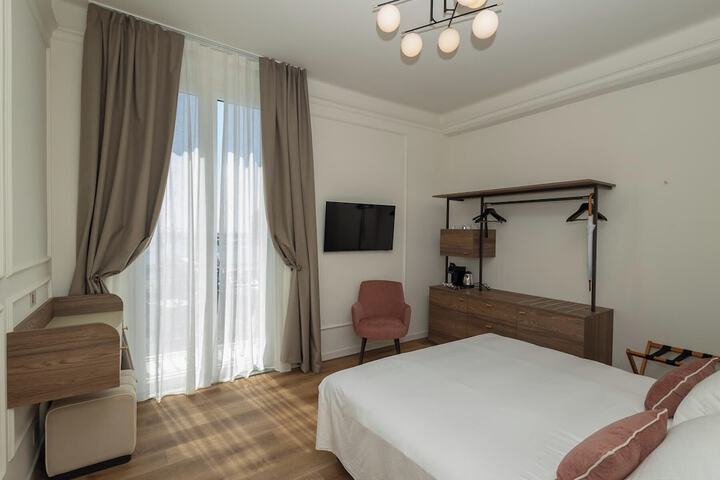 Room 25 of 118