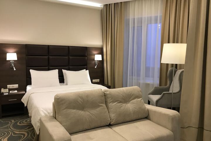 Room 4 of 78