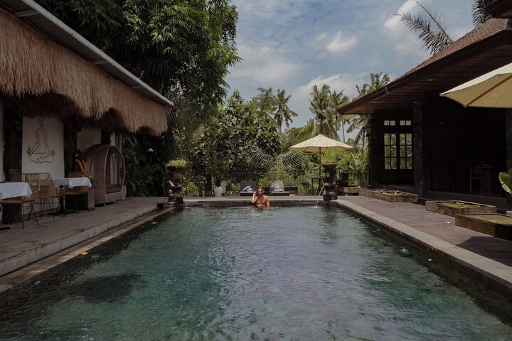 Pool 43 of 109